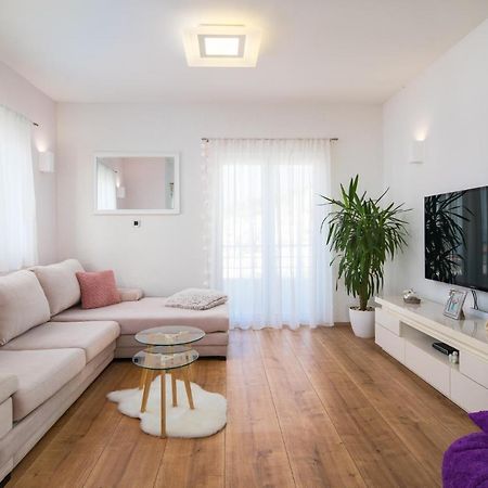 Apartment Toma Podstrana Bagian luar foto