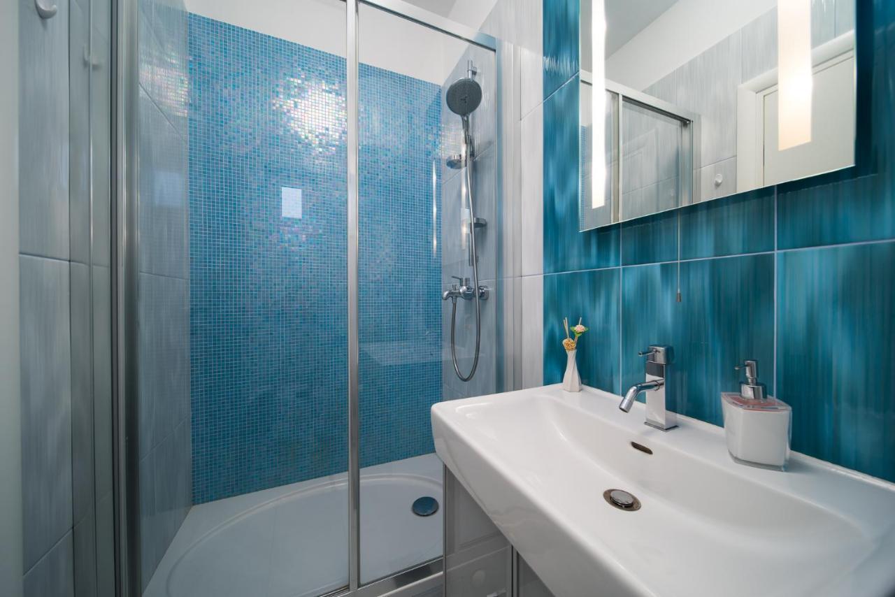Apartment Toma Podstrana Bagian luar foto