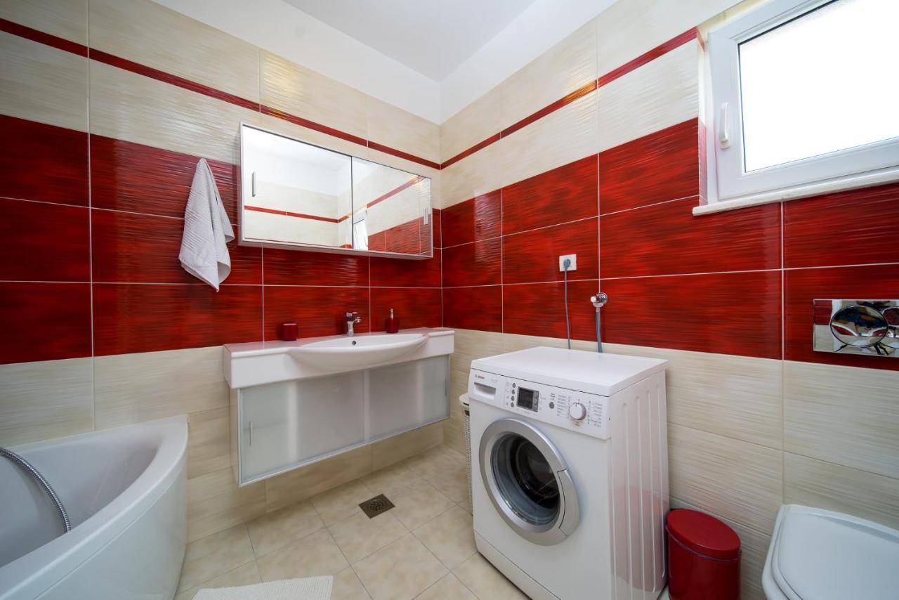 Apartment Toma Podstrana Bagian luar foto